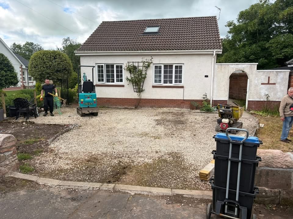 Original gravel frontage before the Catrine project