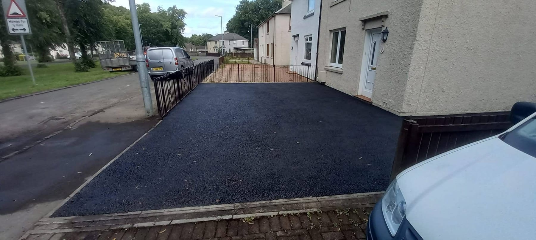 Completed tarmac driveway and access in Wishaw