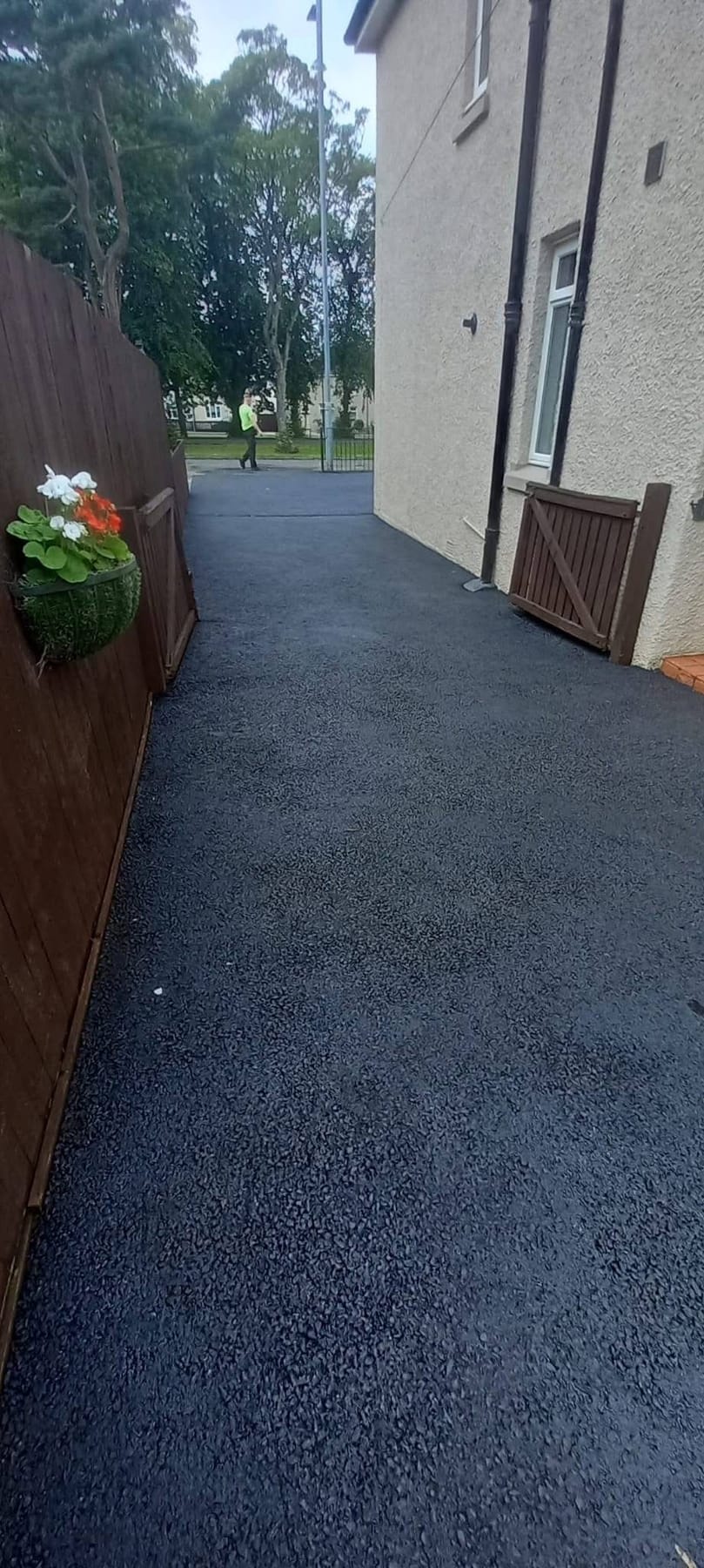 Completed side access